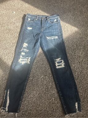 American Eagle Outfitters Distressed Skinny Jeans in Dark Blue